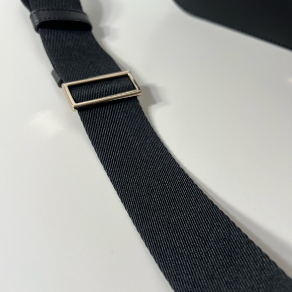 Kate Spade Audrey Flap Crossbody Black Gold Accent Excellent Condition Bag - Picture 13 of 16